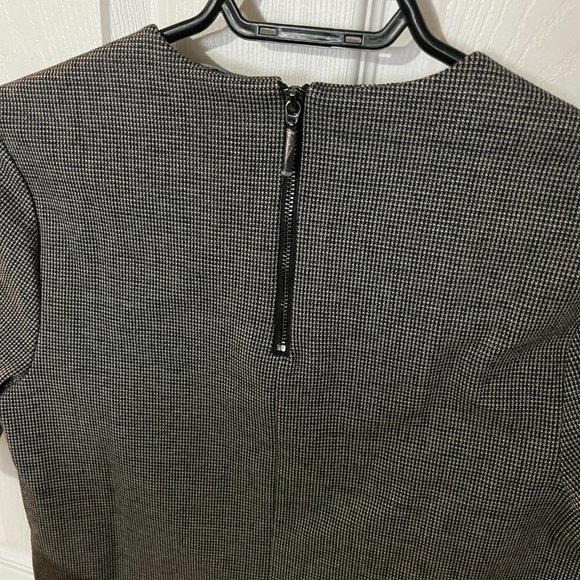 RW&Co Crew-Neck Houndstooth Top - Picture 4 of 7
